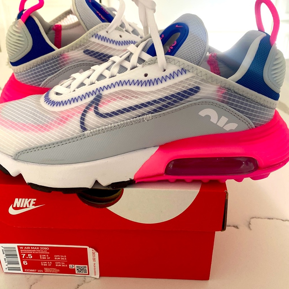 Brand new Nike Sneakers